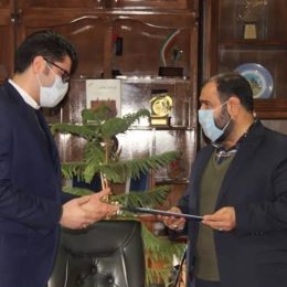 جلسه معارفه منتخبین انتخابات کلینیک کسب و کار استان زنجان و اعطای احکام هیات امناء کلینیک